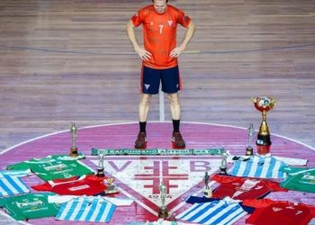 Andrés Kogovsek con Olé: la leyenda del handball argentino que se retiró a sus 50 años