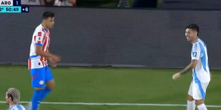 Ángel Romero otra vez picante: se cruzó con Montiel, De Paul y Lautaro Martínez