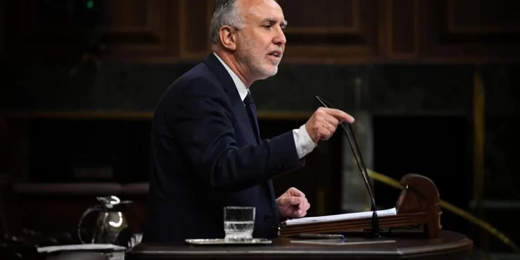 El ministro Torres adjudicó en 2020 casi 9,8 millones a la empresa del caso Koldo