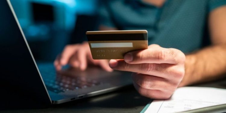 ARCA vigila: lo que no tenés que hacer al transferir a cuentas propias o serás investigado
