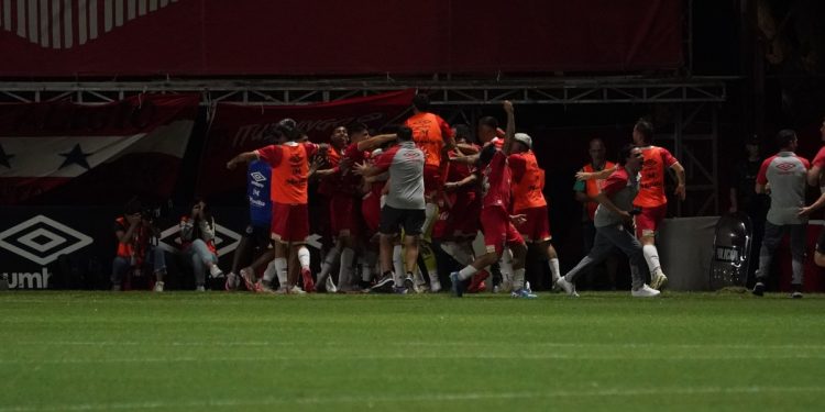 Argentinos: de la calentura por el gol de Vélez al empate con diez