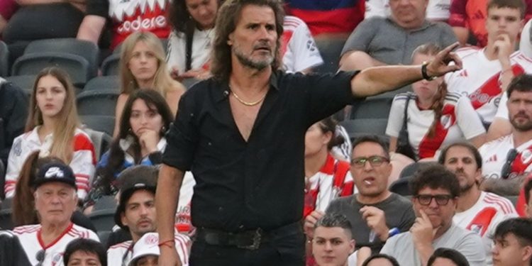 Argentinos y Barracas en busca de un triunfo necesario