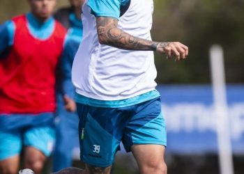 Baja clave para Vélez en la lucha por el título