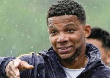 Boca bajo la lluvia: la intensidad de Gago, los lujos de Cavani y las ganas de Fabra vs. Unión