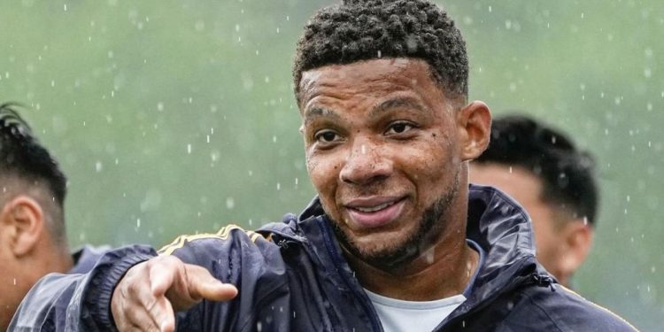 Boca bajo la lluvia: la intensidad de Gago, los lujos de Cavani y las ganas de Fabra vs. Unión