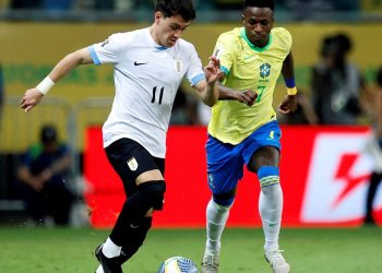 Brasil se pone a prueba contra la Uruguay de Bielsa