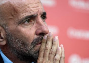 Casos Dibu y Aston Villa: Monchi en el Olé Summit