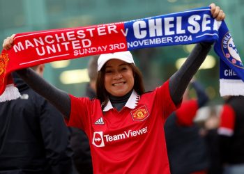 Chelsea busca el tercer puesto en la visita al Manchester United de Licha Martínez y Garnacho