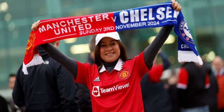 Chelsea busca el tercer puesto en la visita al Manchester United de Licha Martínez y Garnacho