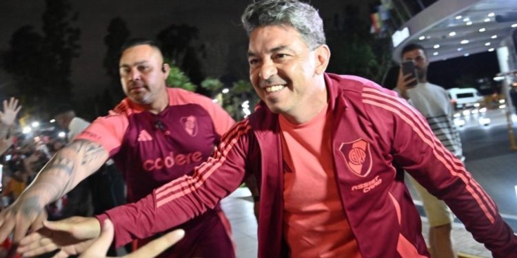 Cinco pa’l sueño: River juega en Mendoza esperando hacer lío en la Liga