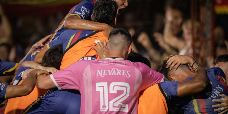 Colegiales ganó la final y ascendió a la Primera Nacional