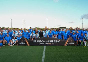 Con Domínguez, Chiqui Tapia, Burrito Ortega y otras figuras, se jugó el Partido de las Estrellas