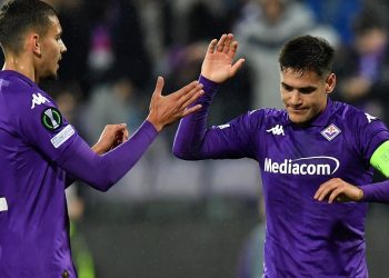 Con un gol de Martínez Quarta como volante, Fiorentina ganó un partidazo en la Conference League