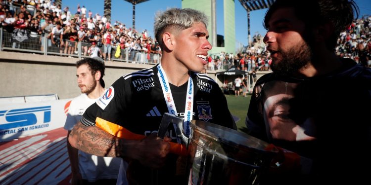 Desde Colo Colo confirmaron las negociaciones con Boca por Palacios: “Él tiene muchas ganas de ir”