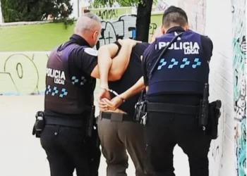 Detenido en el Polígono por «amenazas graves» a su vecina con un arma de fuego simulada