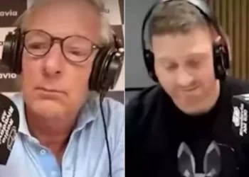 Furioso Longobardi: ahora se la agarró con Jonatan Viale en el medio del pase