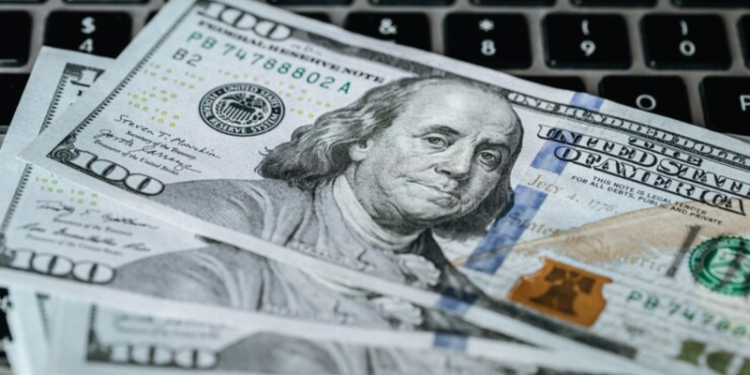 Dólar hoy: a cuánto cotiza el oficial en los bancos de la City este sábado 30 de noviembre