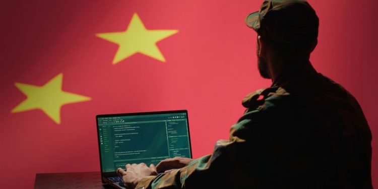 El avión militar chino que revoluciona la industria bélica: tiene una tecnología que lo hace invisible y no lo conduce un piloto