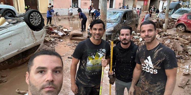El ex jugador argentino que brindó ayuda en las inundaciones de Valencia