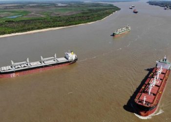 El Gobierno ratificó su voluntad de licitar la hidrovía antes de fin de año