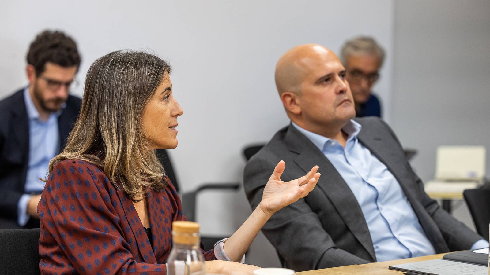 Sofía de las Cuevas (Enagás) y Rodrigo González (Deloitte Legal).