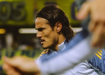 El verdadero motivo extrafutbolístico por el que Gago mandó a Cavani al banco