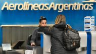 El Gobierno quiere que los gremios presenten un plan para Aerolíneas y les dio tiempo hasta el viernes