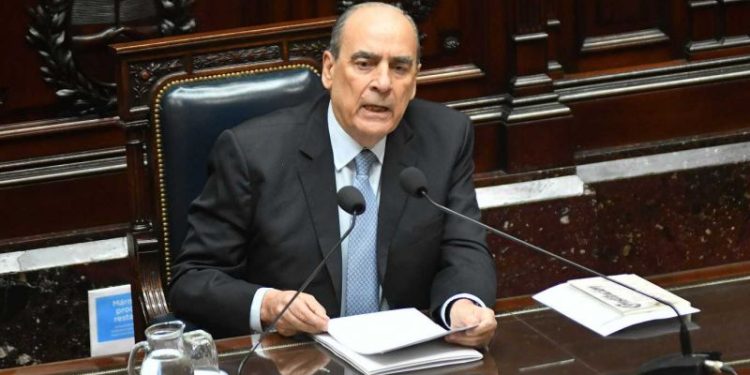 Francos advirtió en pleno conflicto aeronautico: “Si Aerolíneas Argentinas no se privatiza terminamos con ella”