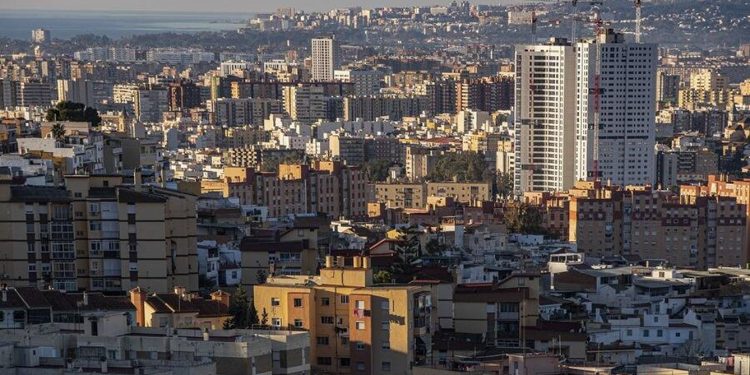 Este es el barrio más barato de Málaga para alquilar una casa: pisos de tres dormitorios por 950 euros