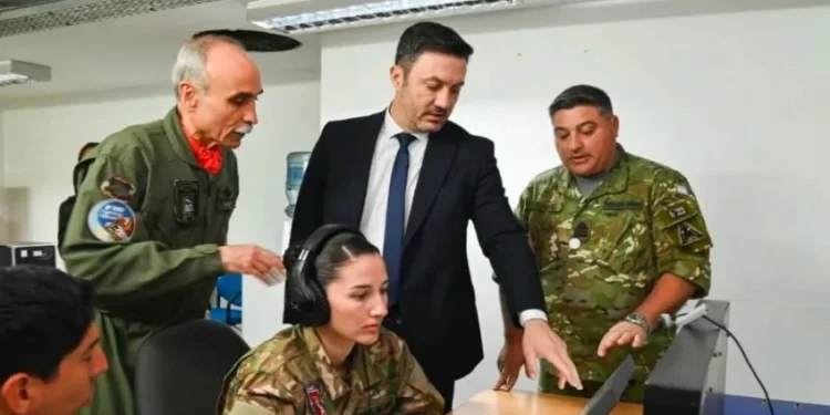 Fuerza Aérea: quién es el Brigadier Valverde y por qué Petri salteó el relevo tradicional