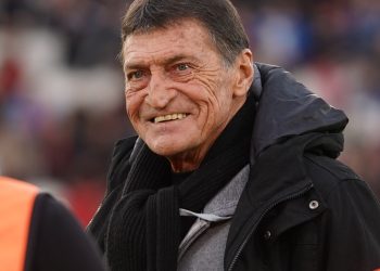 Falcioni suena como manager de un equipo del Ascenso