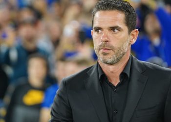 Gago, del “con Cavani no hay ningún problema” a “no podemos quedarnos con 20 minutos”