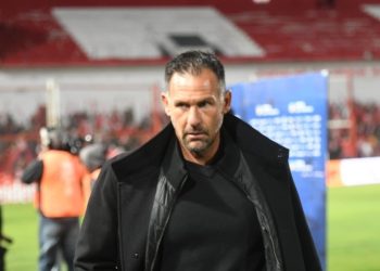 Instituto busca renovar el contrato de Diego Dabove