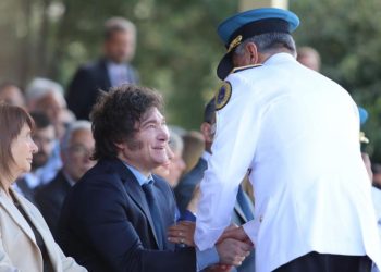 Javier Milei participó junto a Villarruel de la graduación de cadetes de la Policía Federal