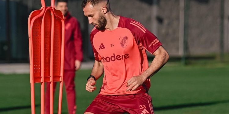 La decisión que tomó River con Pezzella, un tema central para Gallardo