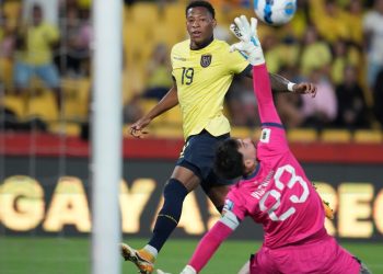 La Ecuador de Beccacece goleó y se ilusiona con el Mundial