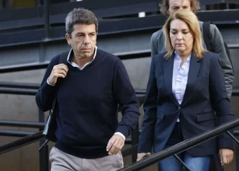 Mazón oficializa su nuevo Gobierno y otorga al vicepresidente Gan Pampols competencias de «coordinación»