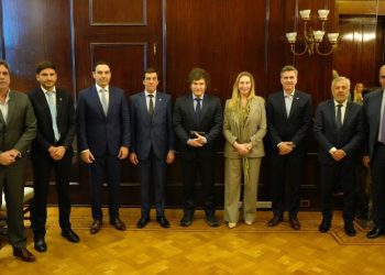 Milei recibió a los gobernadores radicales en medio de nuevas fricciones: qué se discutió