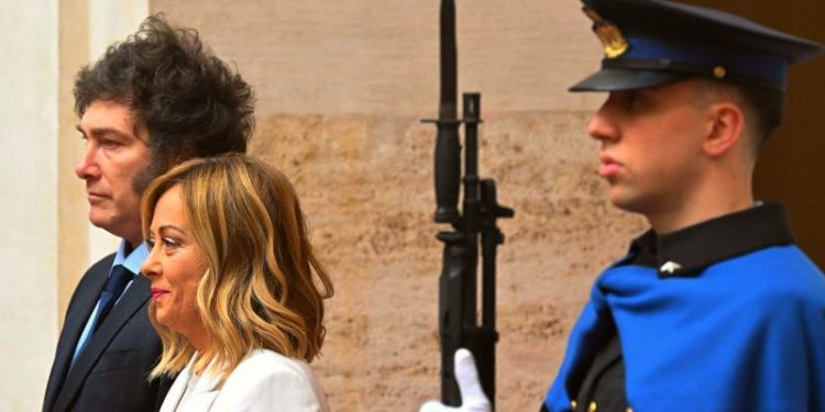 Milei refuerza su alianza ultra y busca forjar una Liga de Naciones alternativa