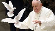 Se despide del Vaticano | El papa Francisco confirma lo que ningún católico esperaba: su ida ya tiene fecha exacta