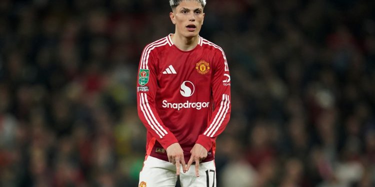 Partidos de hoy, domingo 10 de noviembre: horario y cómo ver fútbol en vivo