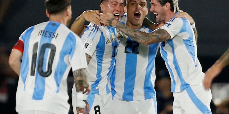 Partidos de hoy, martes 19 de noviembre: horario y cómo ver fútbol en vivo