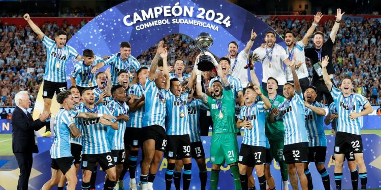 Racing campeón de la Sudamericana 2024: cuándo y contra quién jugará la Recopa