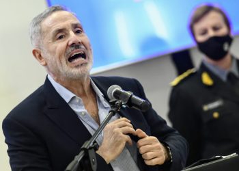 El payaso Firulete: El deslucido ex funcionario K y echado ex Ministro de seguridad de Santa Fe, insultó a “Pepe” Mujica por criticar a CFK