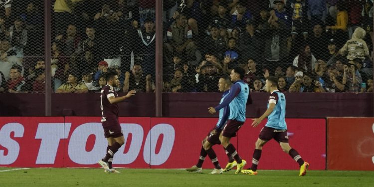 Salvio, de darle el triunfo a Lanús a “no me hace gracia hacerle goles a Boca”