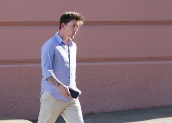 Santiago Caputo sorprendió por primera vez en un programa en vivo: la desopilante escena