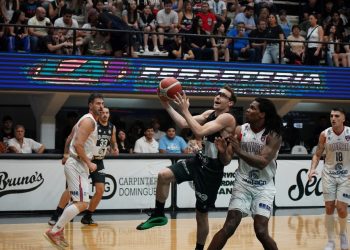 Se picó en redes: las chicanas de Olímpico y Quimsa que hasta incluyeron a Spreen