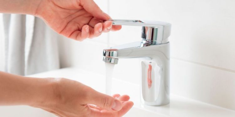 Todos los aumentos que llegan en noviembre: transporte, agua, prepagas, alquileres y más