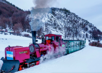Tren del Fin del Mundo: cuánto cuesta viajar en el histórico tranvía de Ushuaia