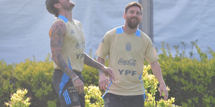 Última función del año: que la sonrisa de Messi sea la sonrisa de todos